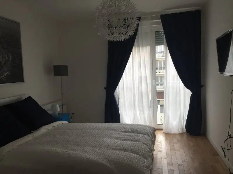 Appartement à louer, 29m², Courbevoie
