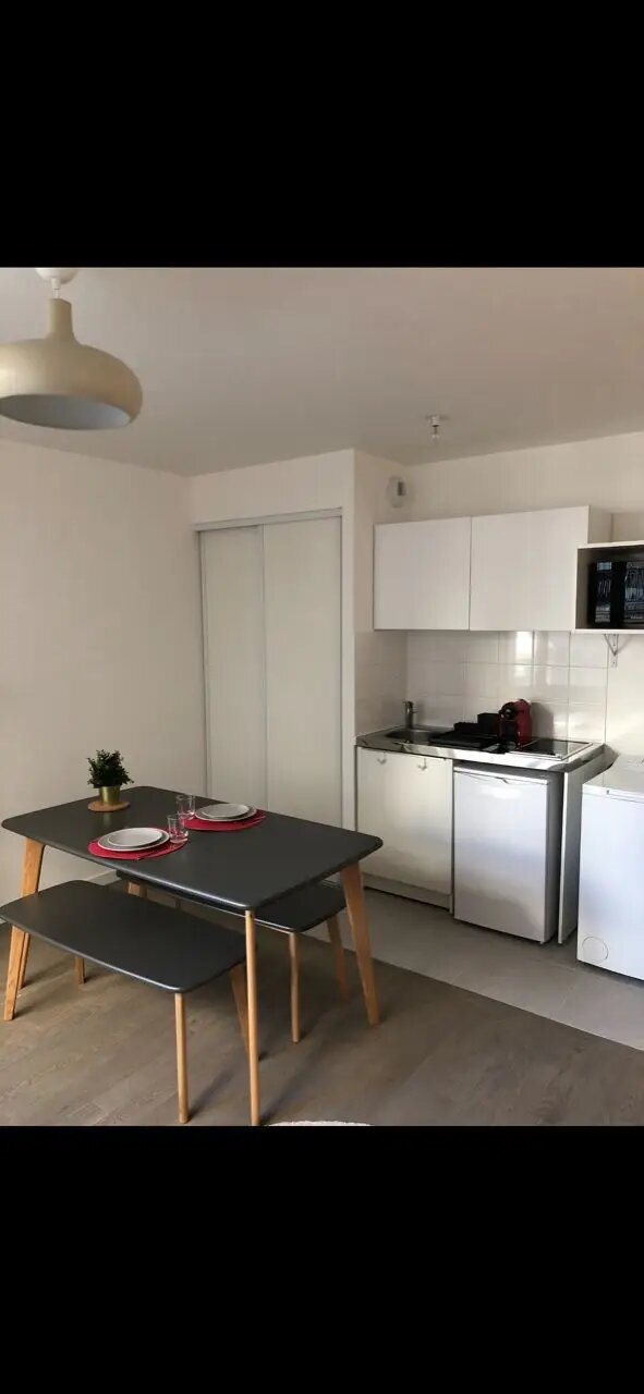 Appartement à louer, 25m², Paris 20ème