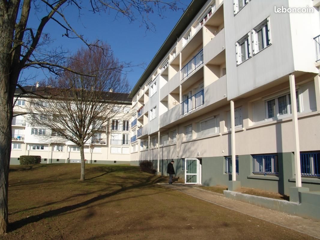 Appartement à louer, 74m², Montreuil-Bellay