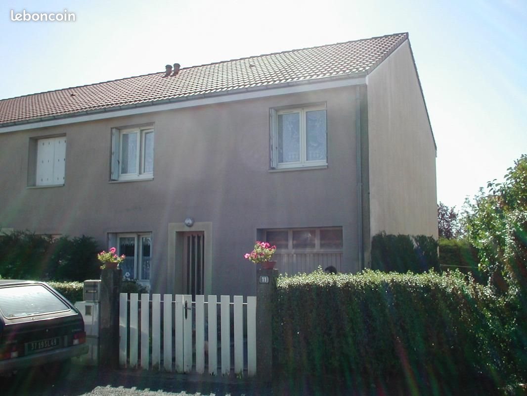 Maison à louer, 64m², Trémentines