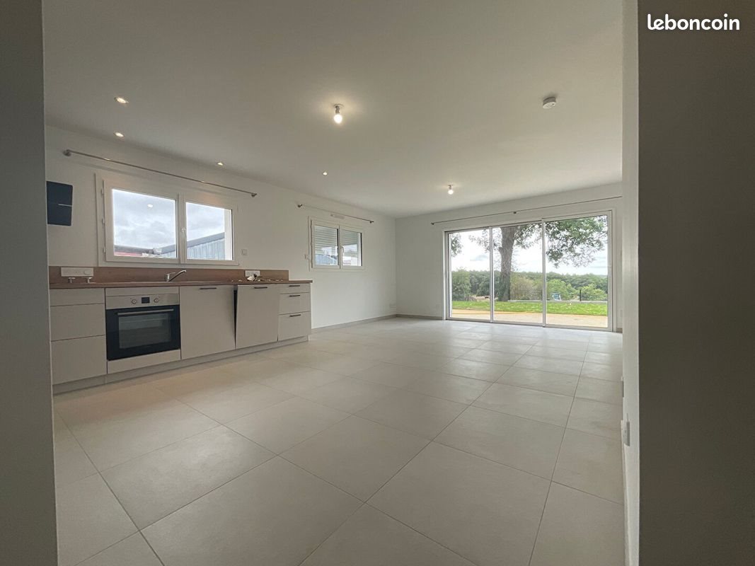 Maison à louer, 91m², Locoal-Mendon