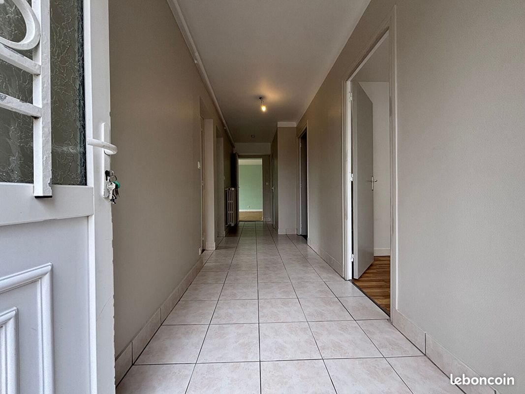 Appartement à louer, 70m², Belz