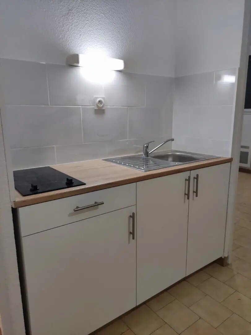 Appartement à louer, 25m², Sète