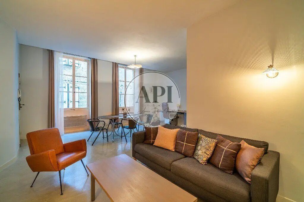 Appartement à louer, 71m², Pézenas