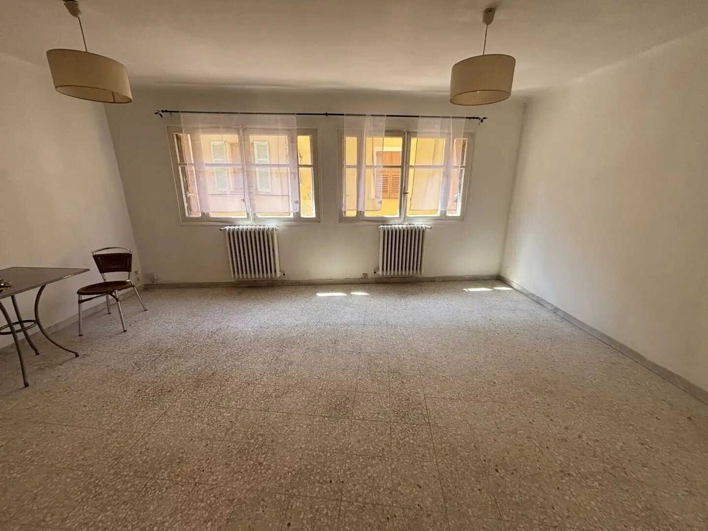 Appartement à louer, 30m², Saint-Vallier-de-Thiey