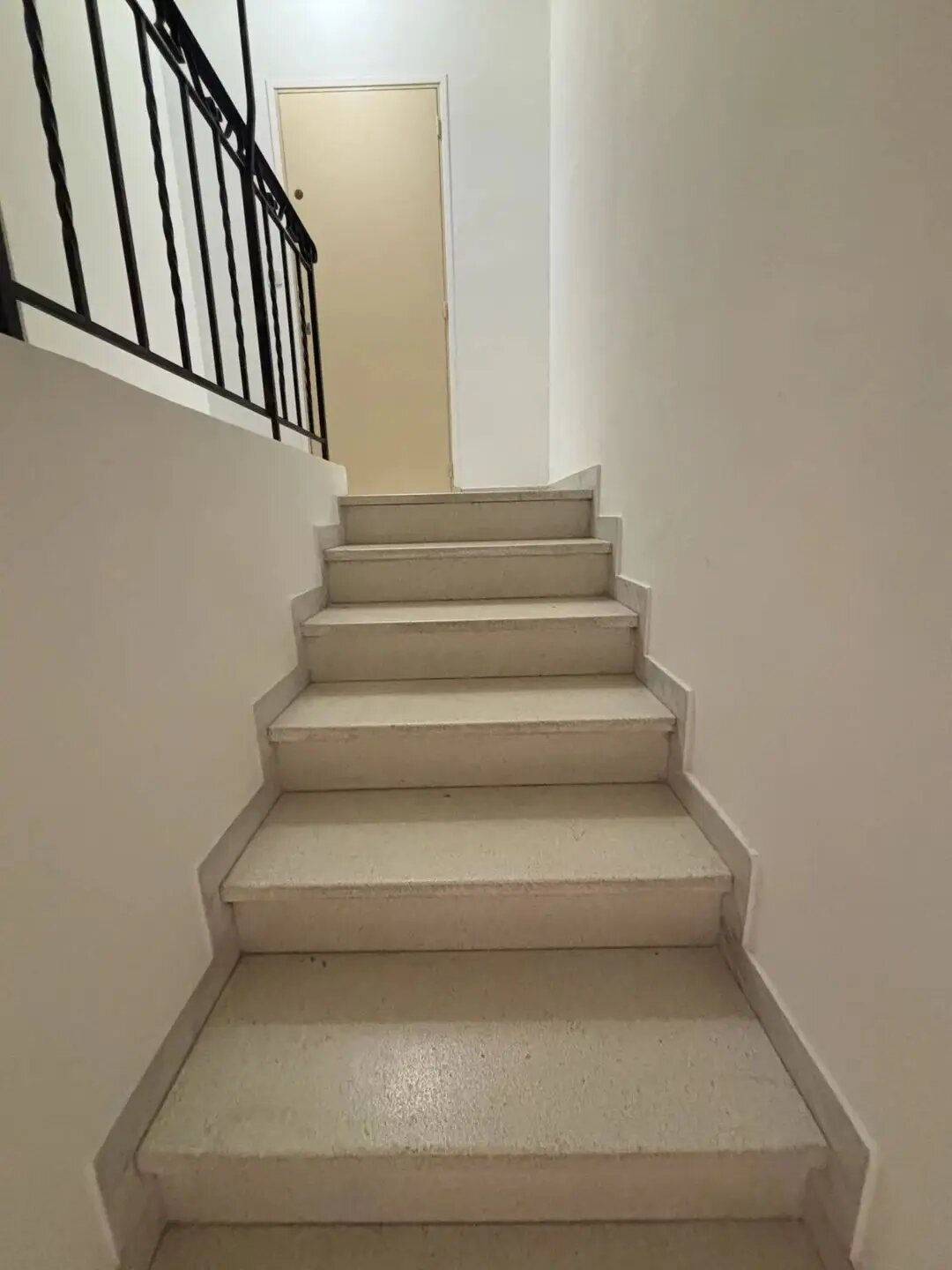 Appartement à louer, 30m², Saint-Vallier-de-Thiey