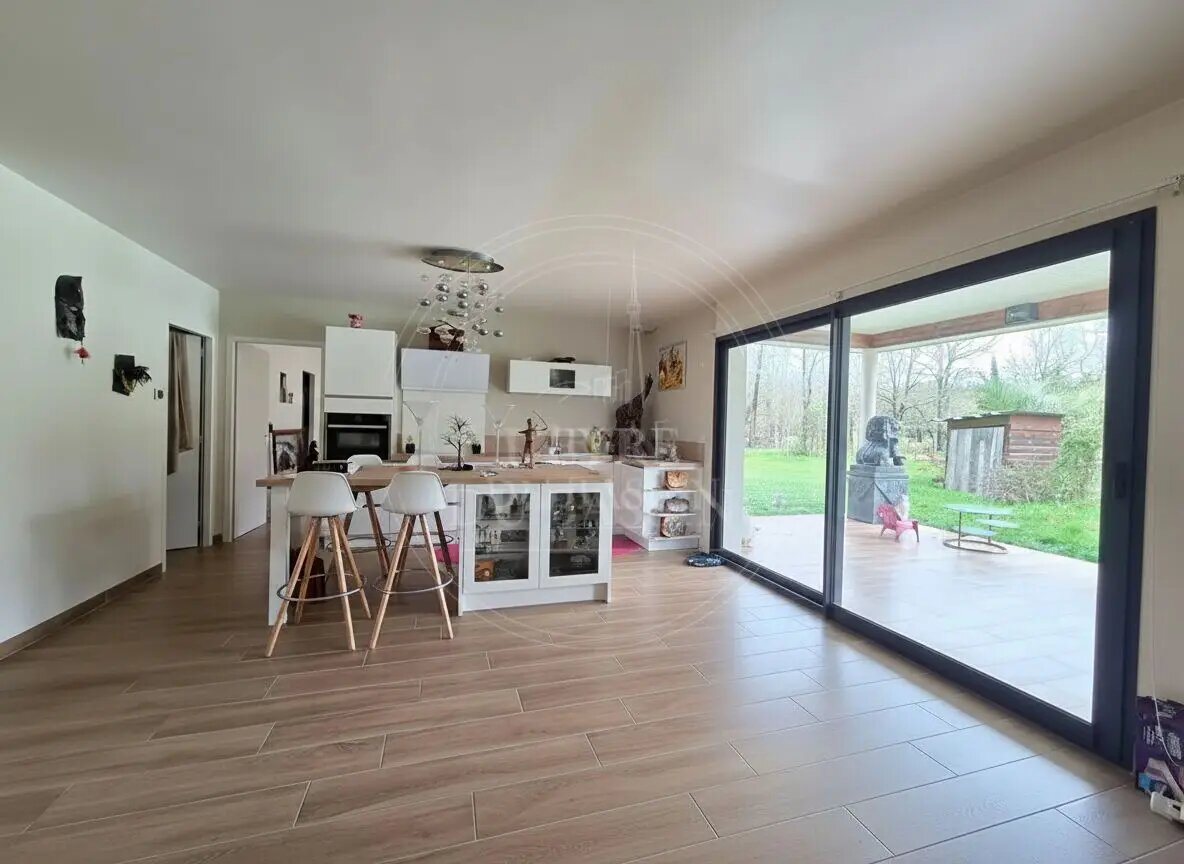 Maison à vendre, 131m², Salles