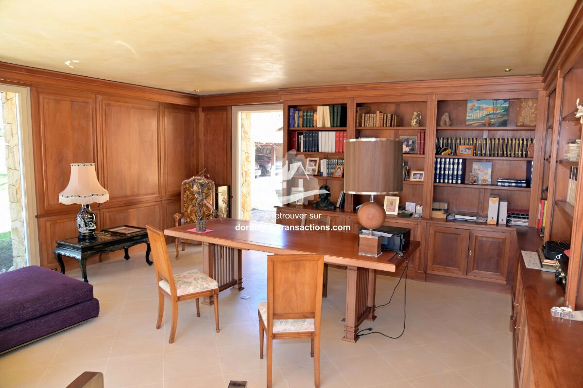 Maison à vendre, 420m², Villefranche-de-Lonchat
