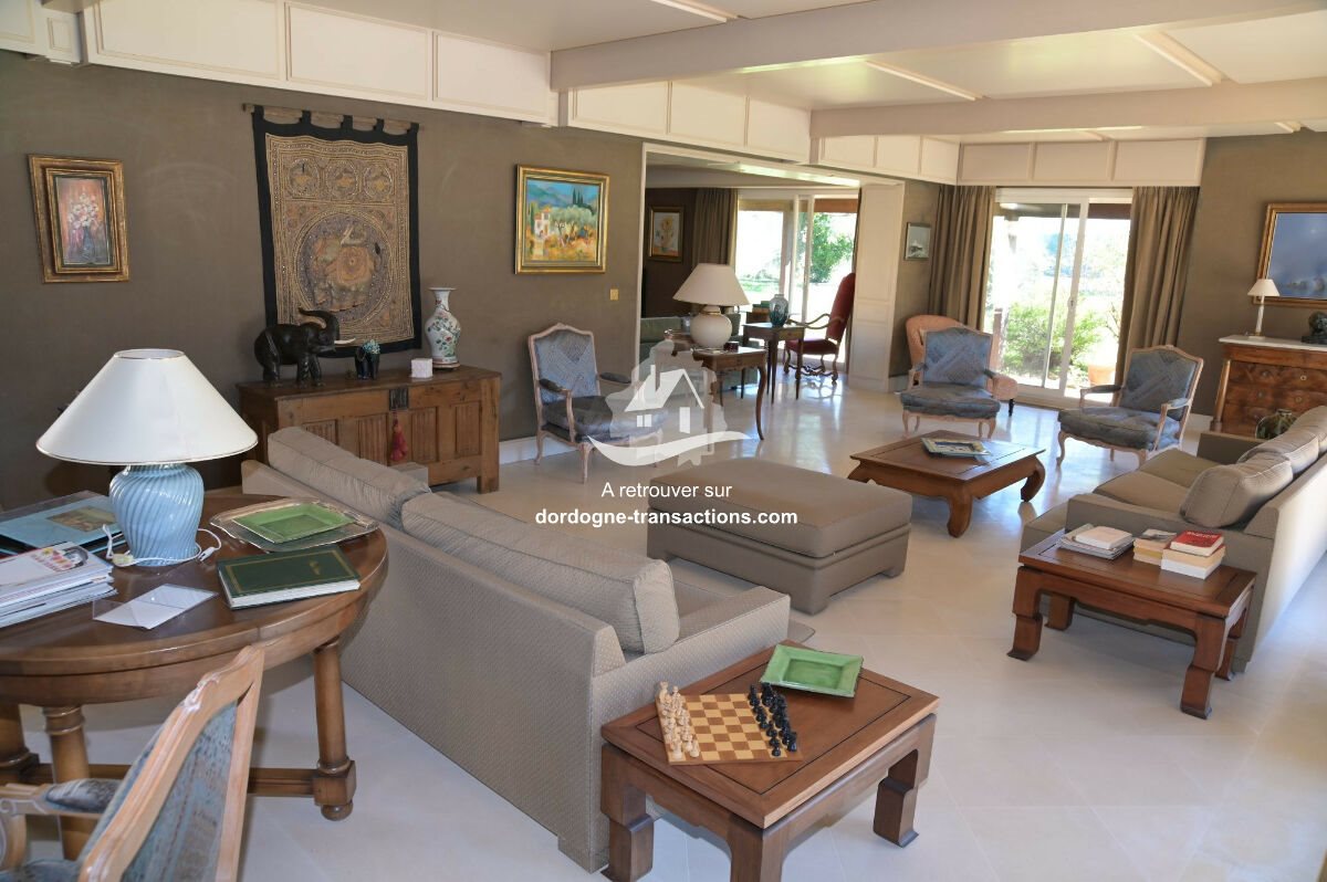 Maison à vendre, 420m², Villefranche-de-Lonchat