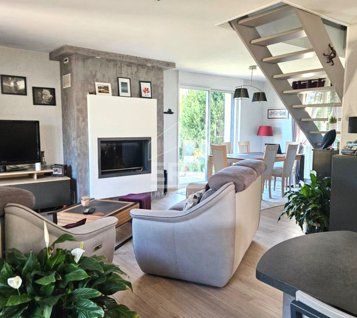 Maison à vendre, 94m², Epinay-sur-Odon