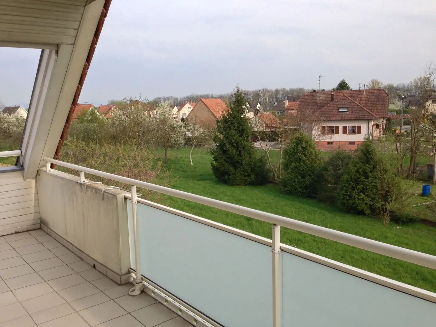Appartement à louer, 64m², Roeschwoog