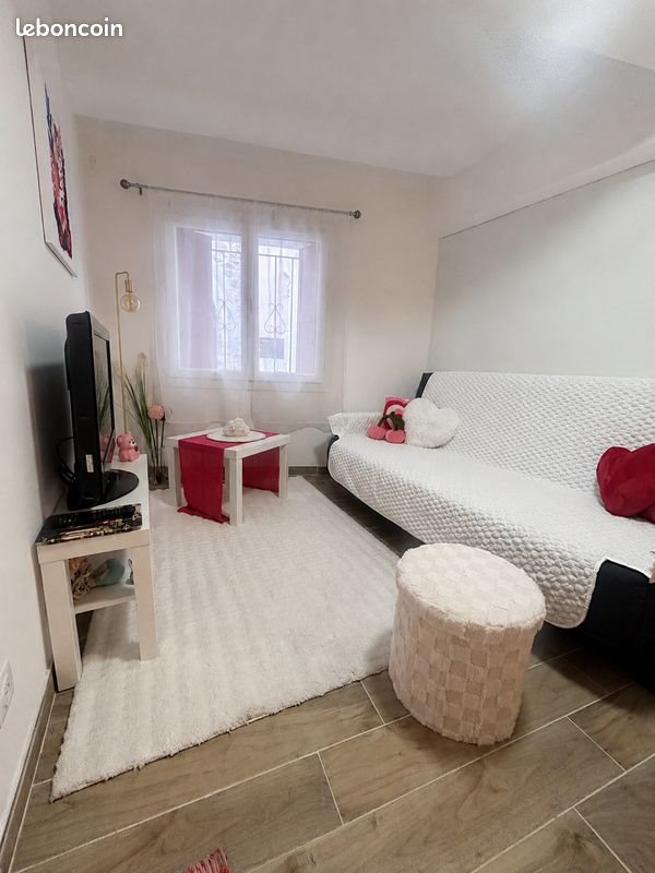 Appartement à louer, 26m², Cuers