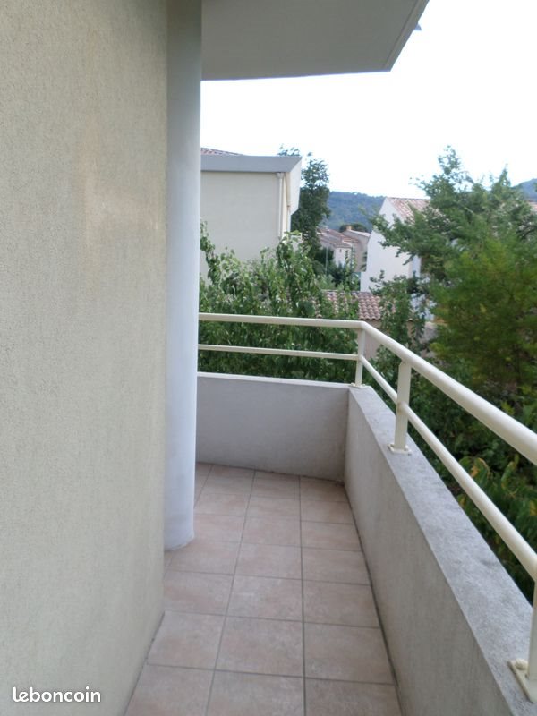 Appartement à louer, 89m², Solliès-Pont