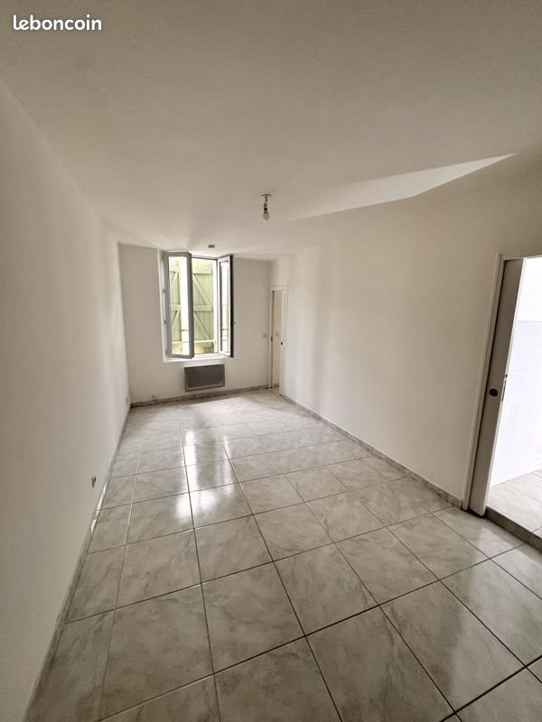 Appartement à louer, 30m², Solliès-Pont