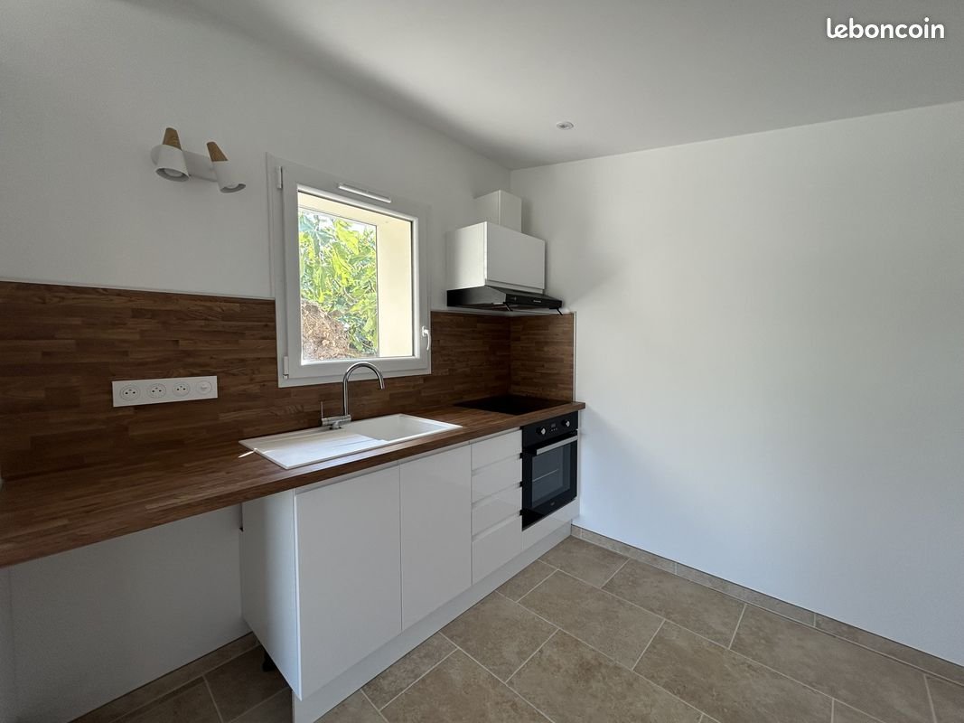 Appartement à louer, 27m², Solliès-Pont