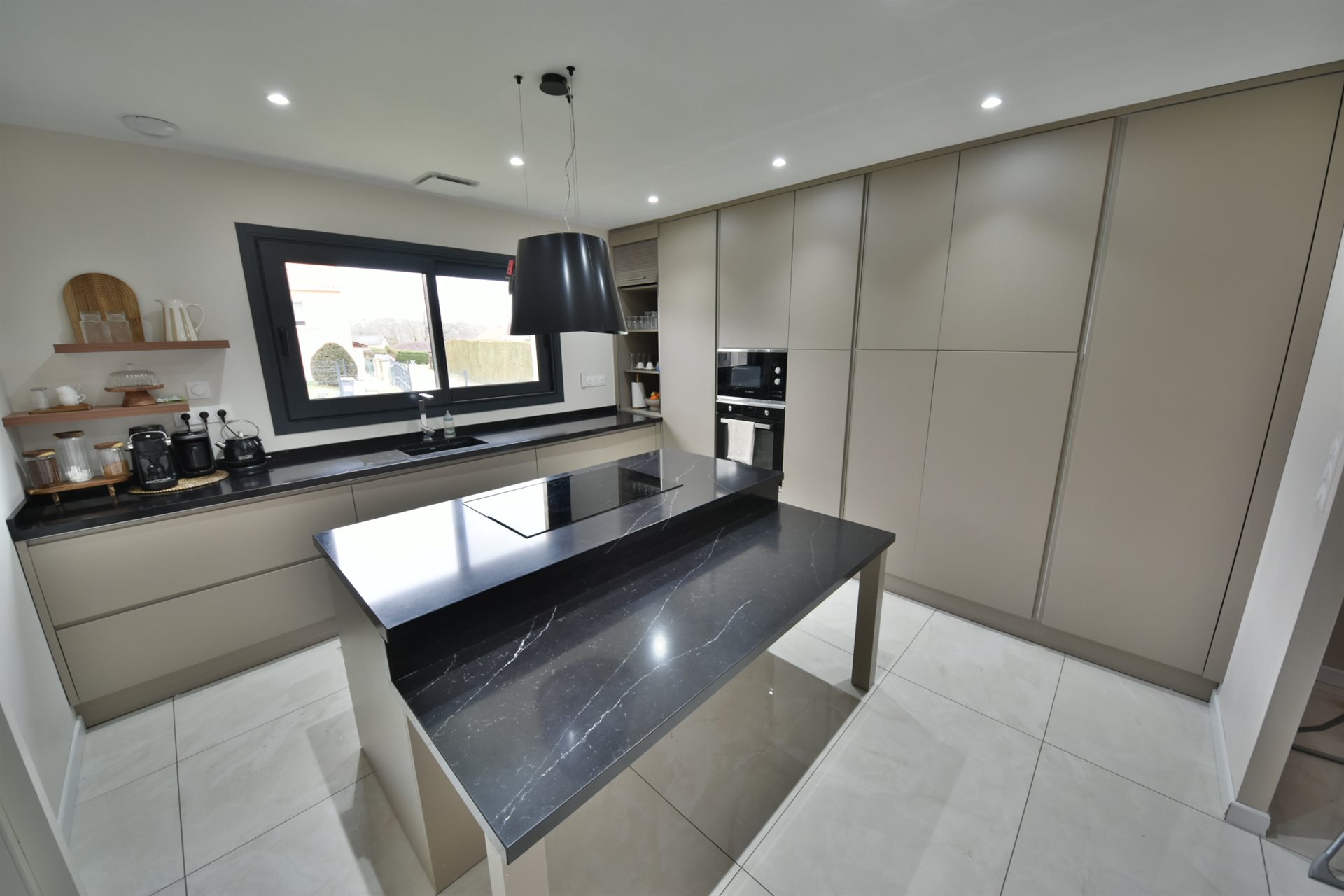 Maison à vendre, 148m², Larche