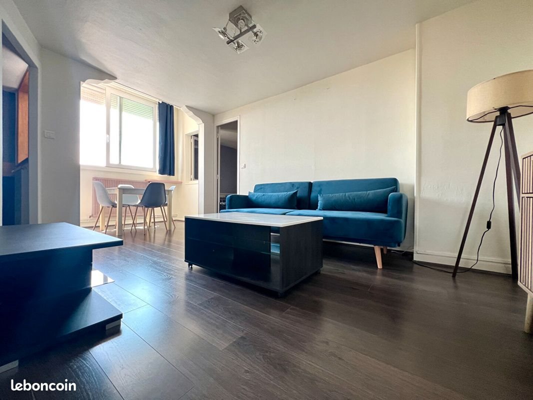 Appartement à louer, 61m², Aurillac