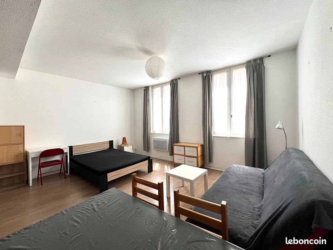 Appartement à louer, 35m², Aurillac