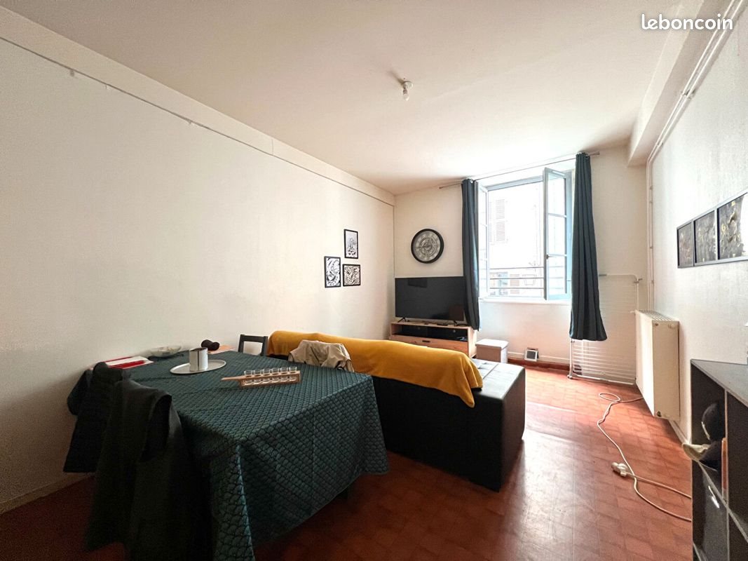 Appartement à louer, 49m², Aurillac