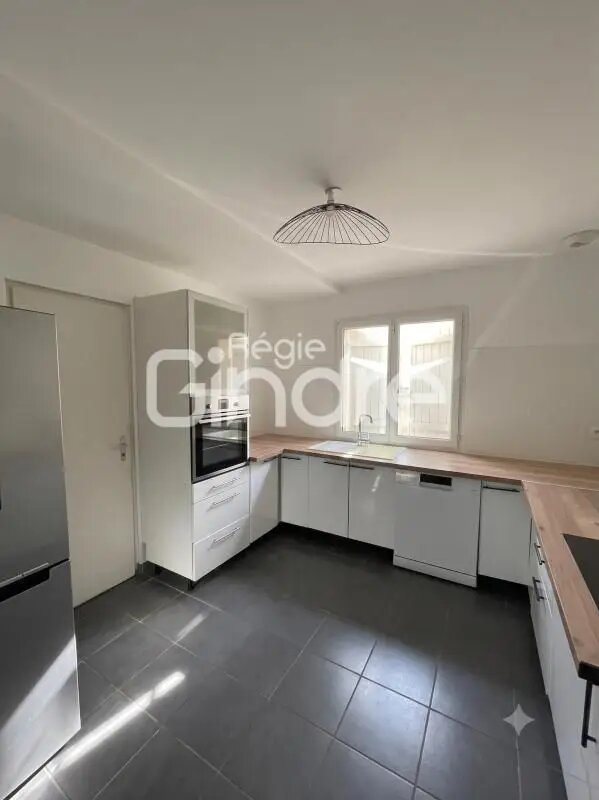 Maison à louer, 91m², Vénissieux