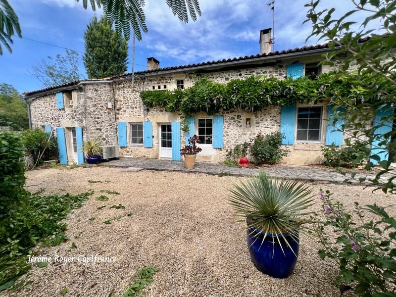 Maison à vendre, 202m², Champdeniers-Saint-Denis