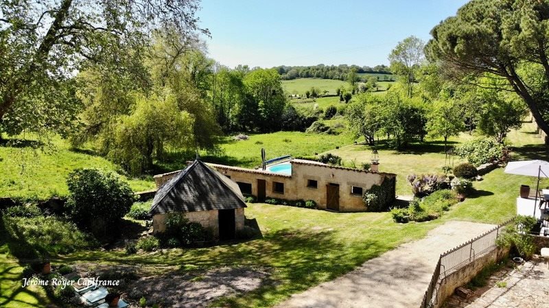 Maison à vendre, 305m², Saint-Georges-de-Noisné