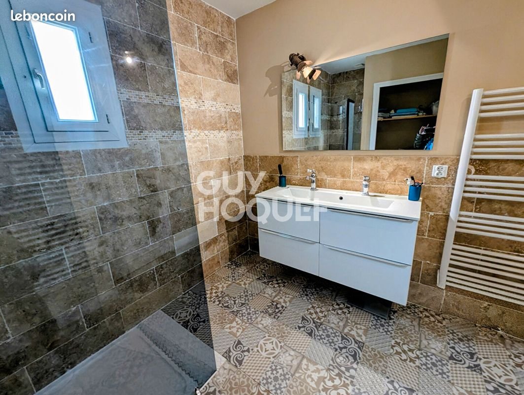 Maison à vendre, 141m², Chemazé