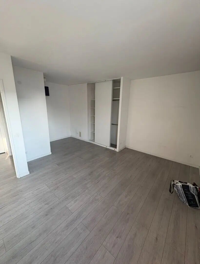 Appartement à louer, 28m², Draveil