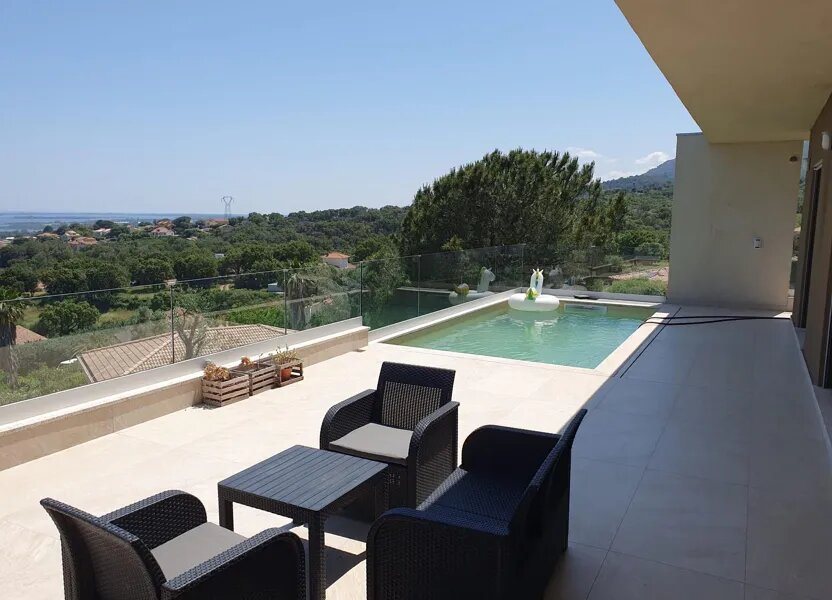 Maison à louer, 124m², Furiani