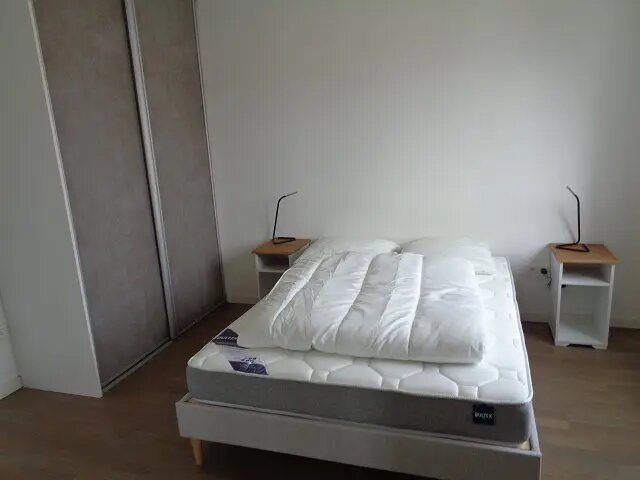 Appartement à louer, 42m², Suresnes