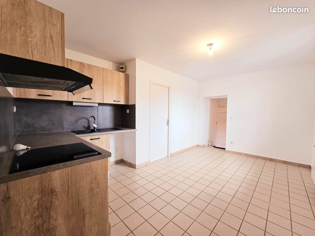Appartement à louer, 59m², La Tour-de-Salvagny