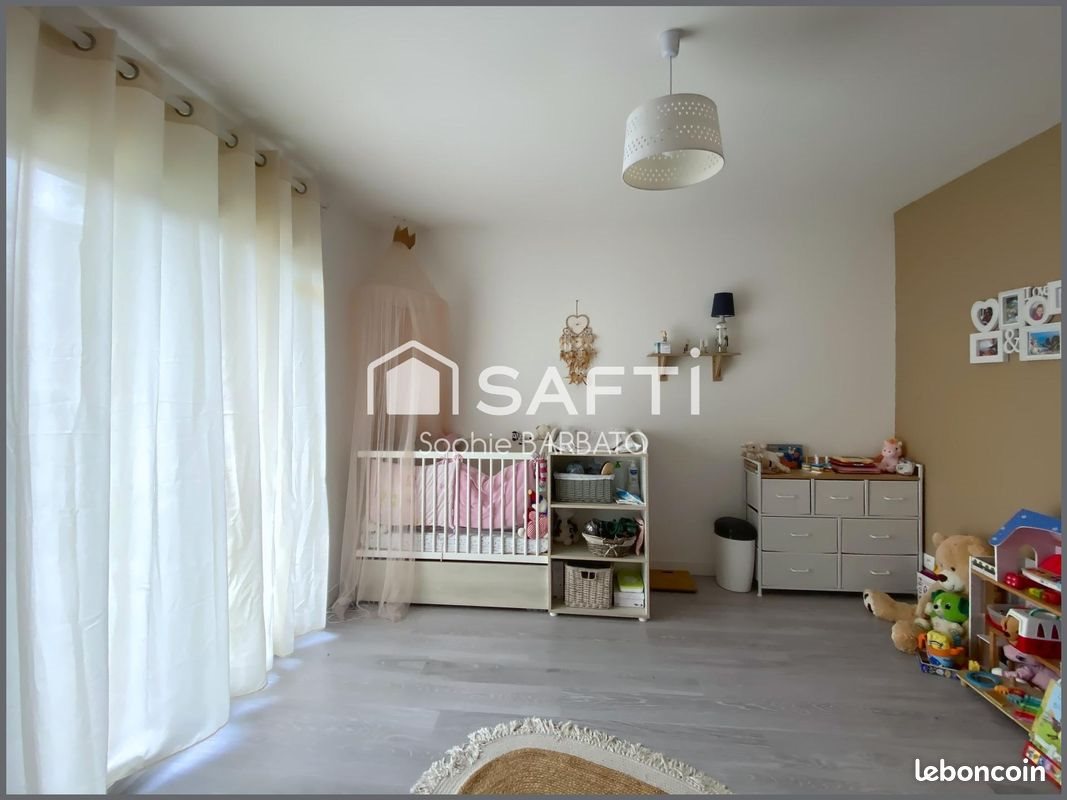 Maison à vendre, 143m², Petit-Mars