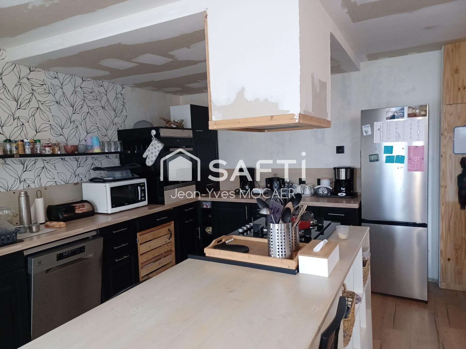 Maison à vendre, 123m², Châteauneuf-du-Faou