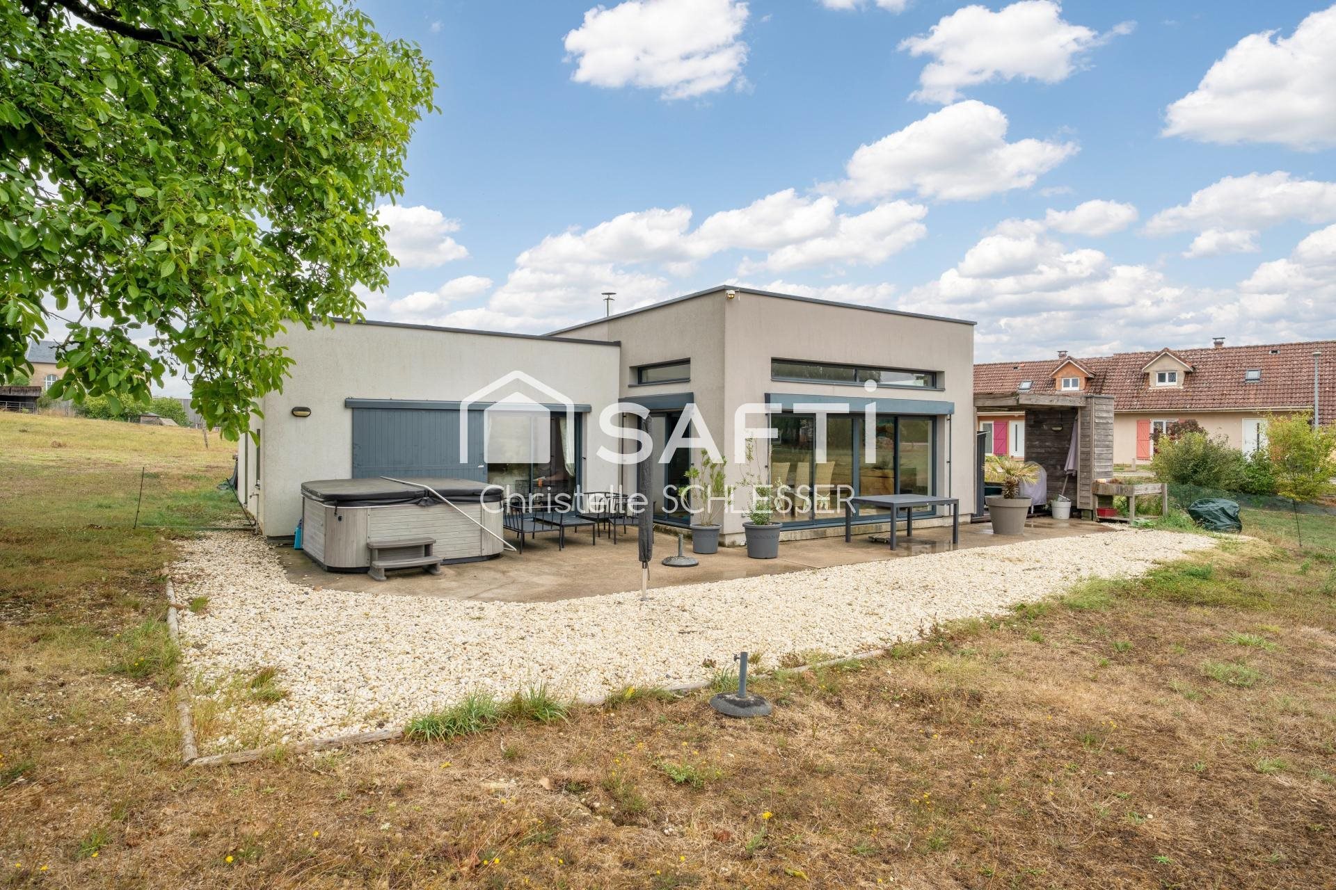 Maison à vendre, 145m², Mignéville