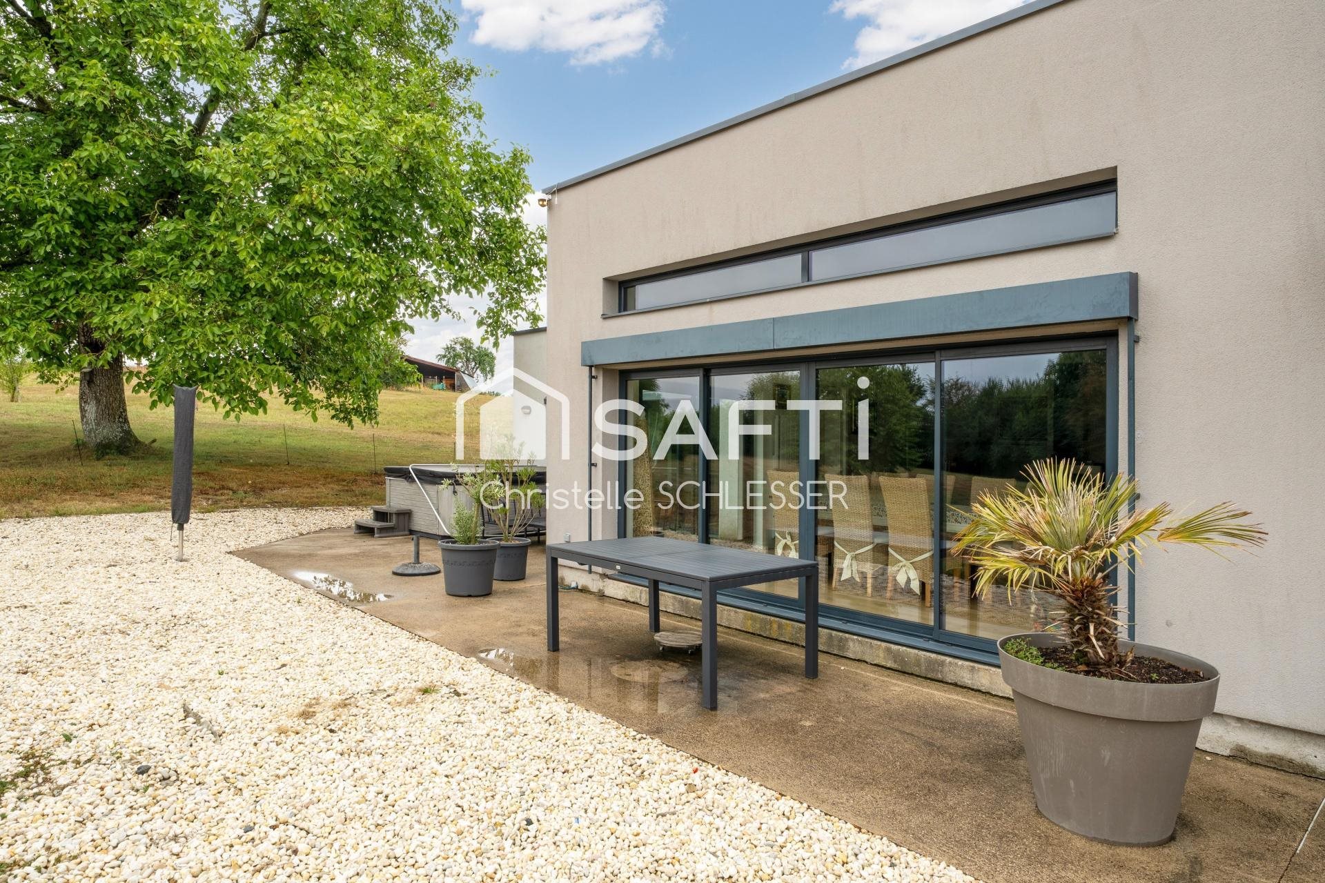 Maison à vendre, 145m², Mignéville