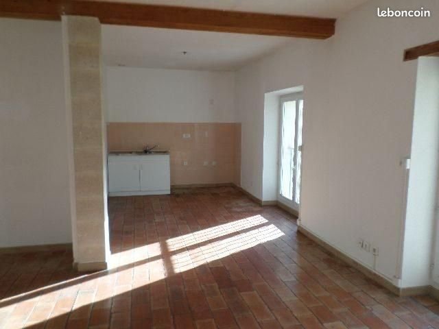 Appartement à louer, 53m², Alleins