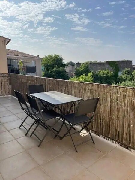 Appartement à louer, 62m², Éguilles