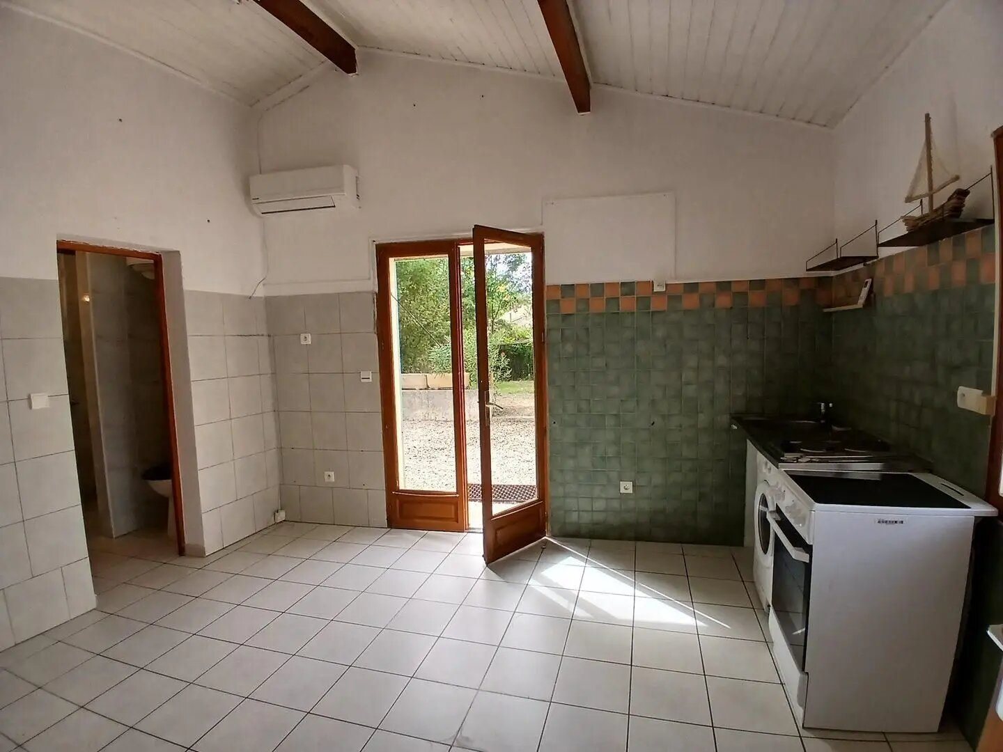 Appartement à louer, 21m², Pélissanne