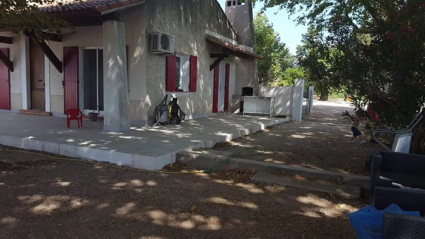 Appartement à louer, 90m², Eyguières