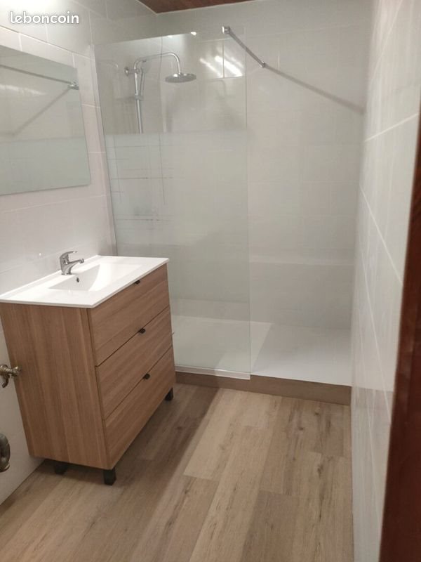 Appartement à louer, 31m², Eyguières
