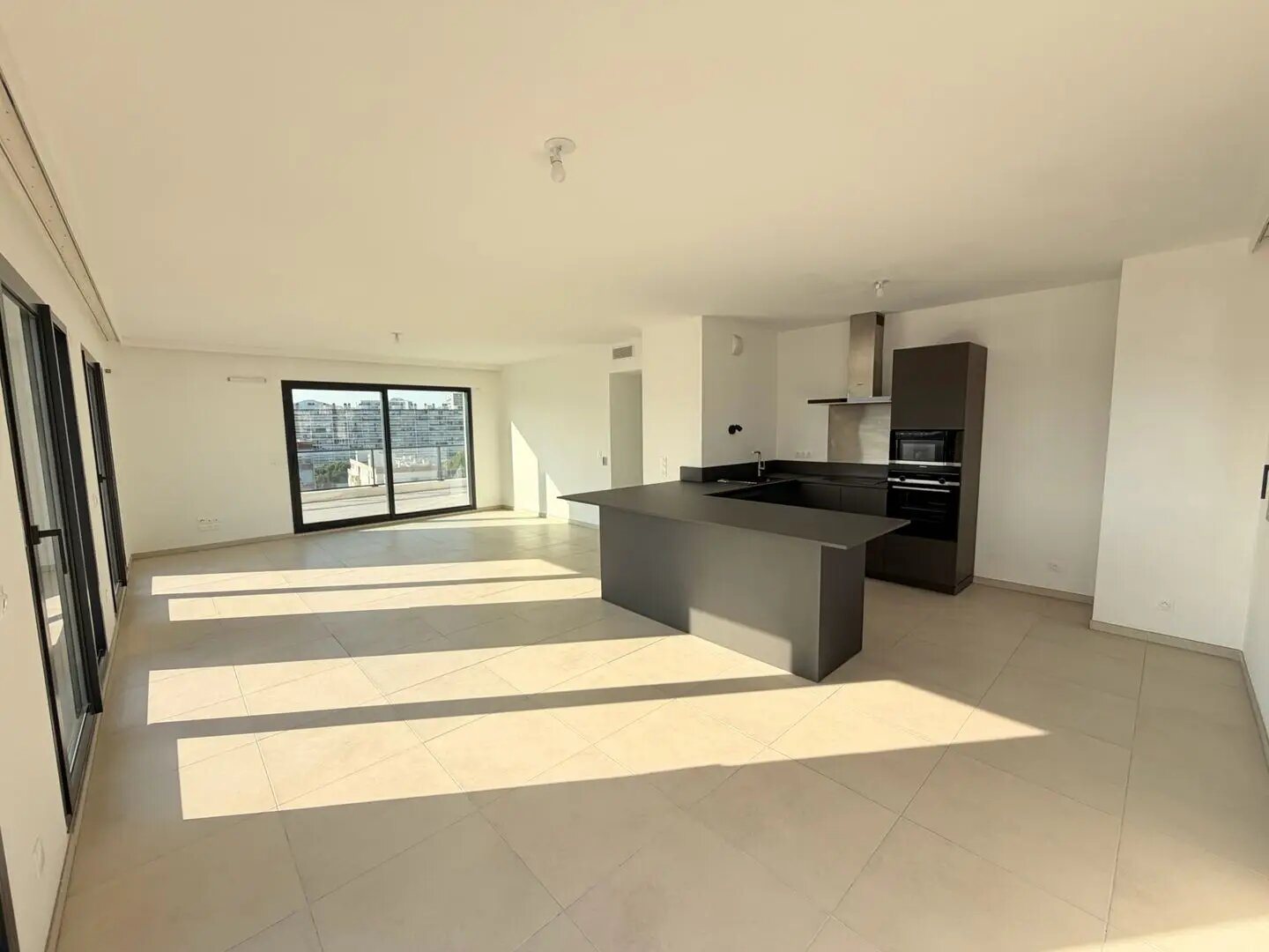 Appartement à louer, 130m², Marseille 8ème