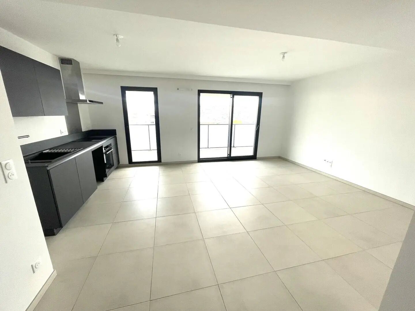 Appartement à louer, 63m², Marseille 8ème
