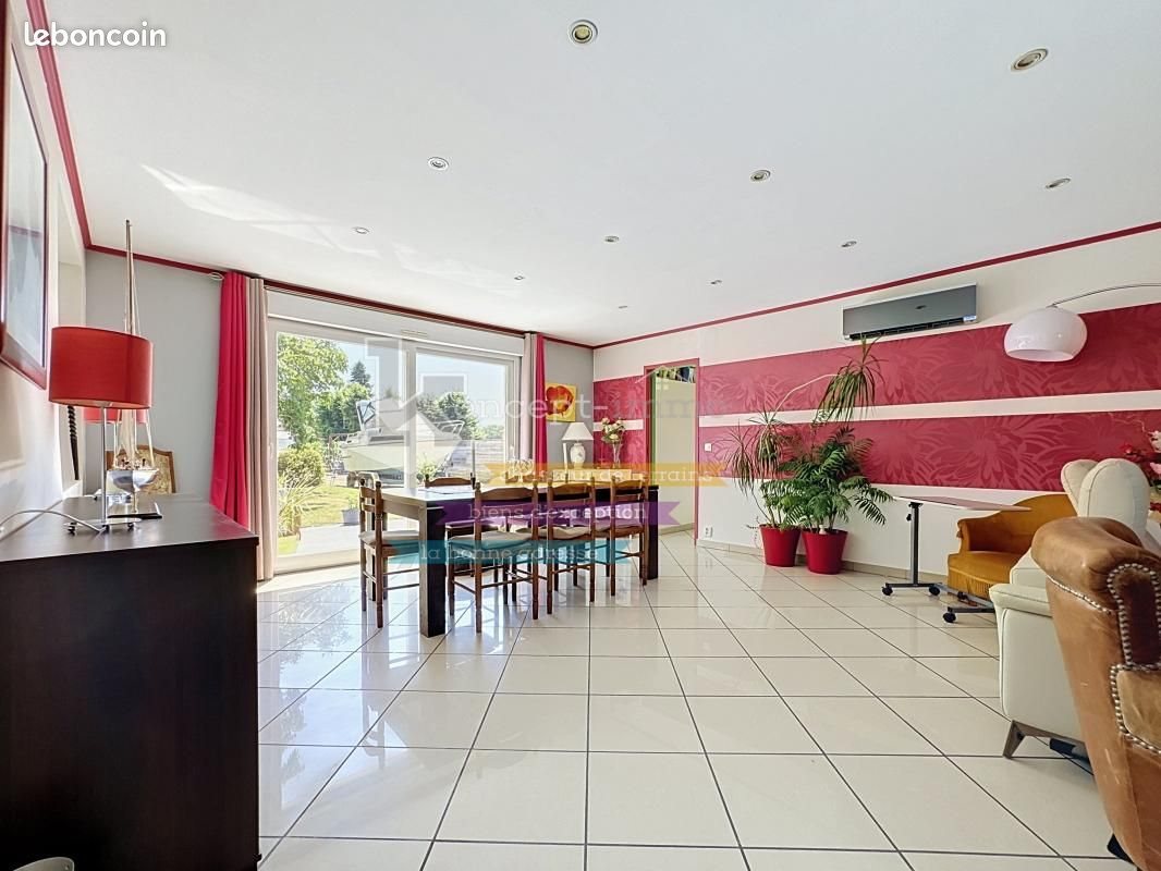 Maison à vendre, 106m², La Rue-Saint-Pierre