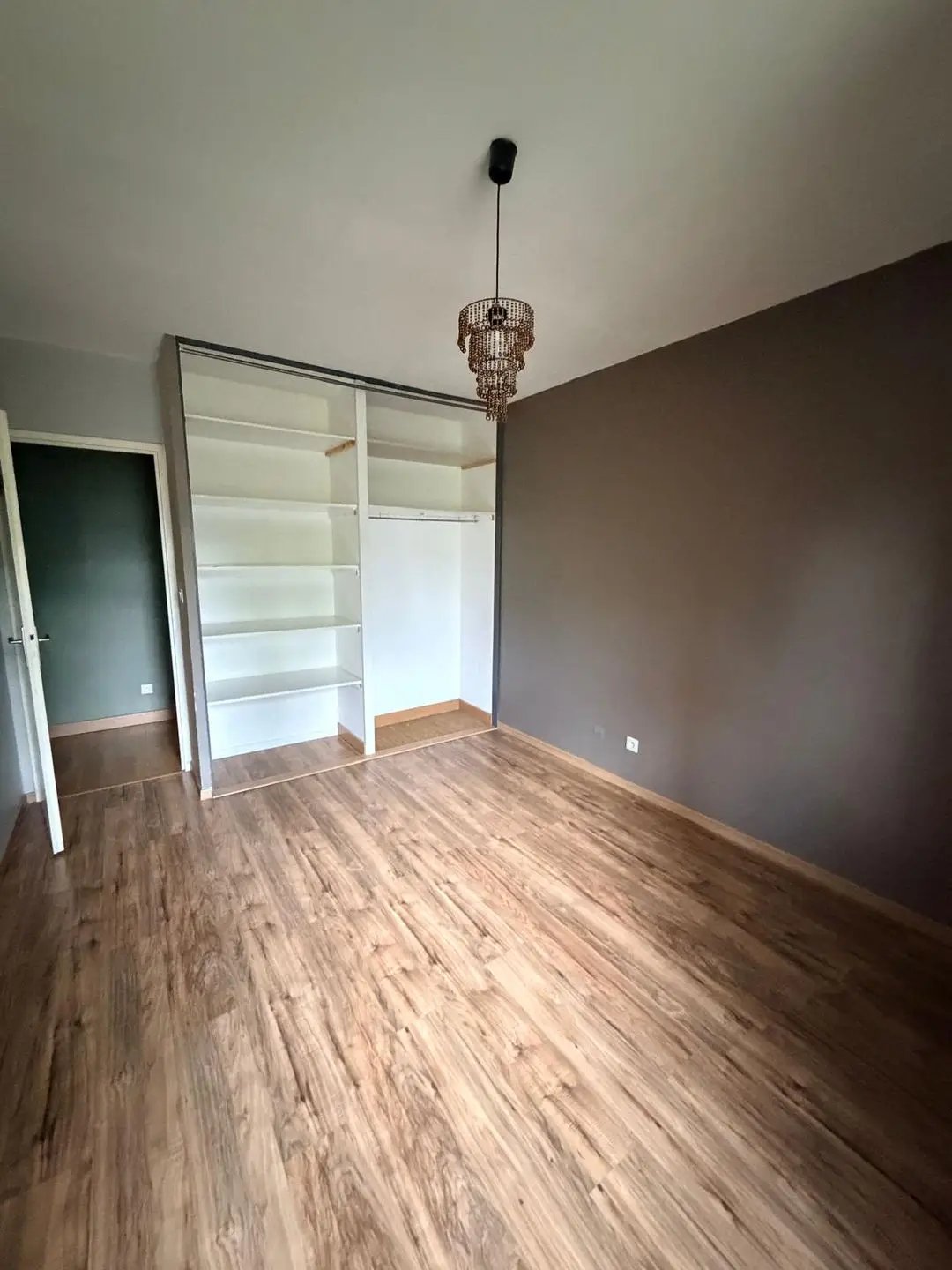 Appartement à louer, 68m², Lissieu