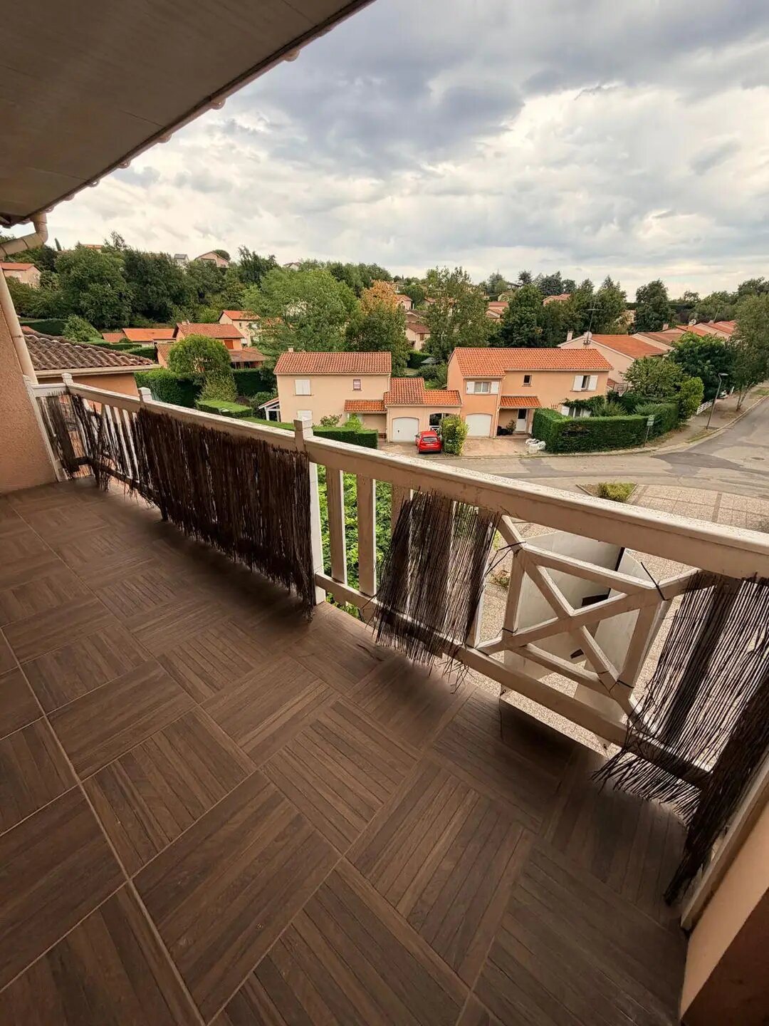 Appartement à louer, 68m², Lissieu