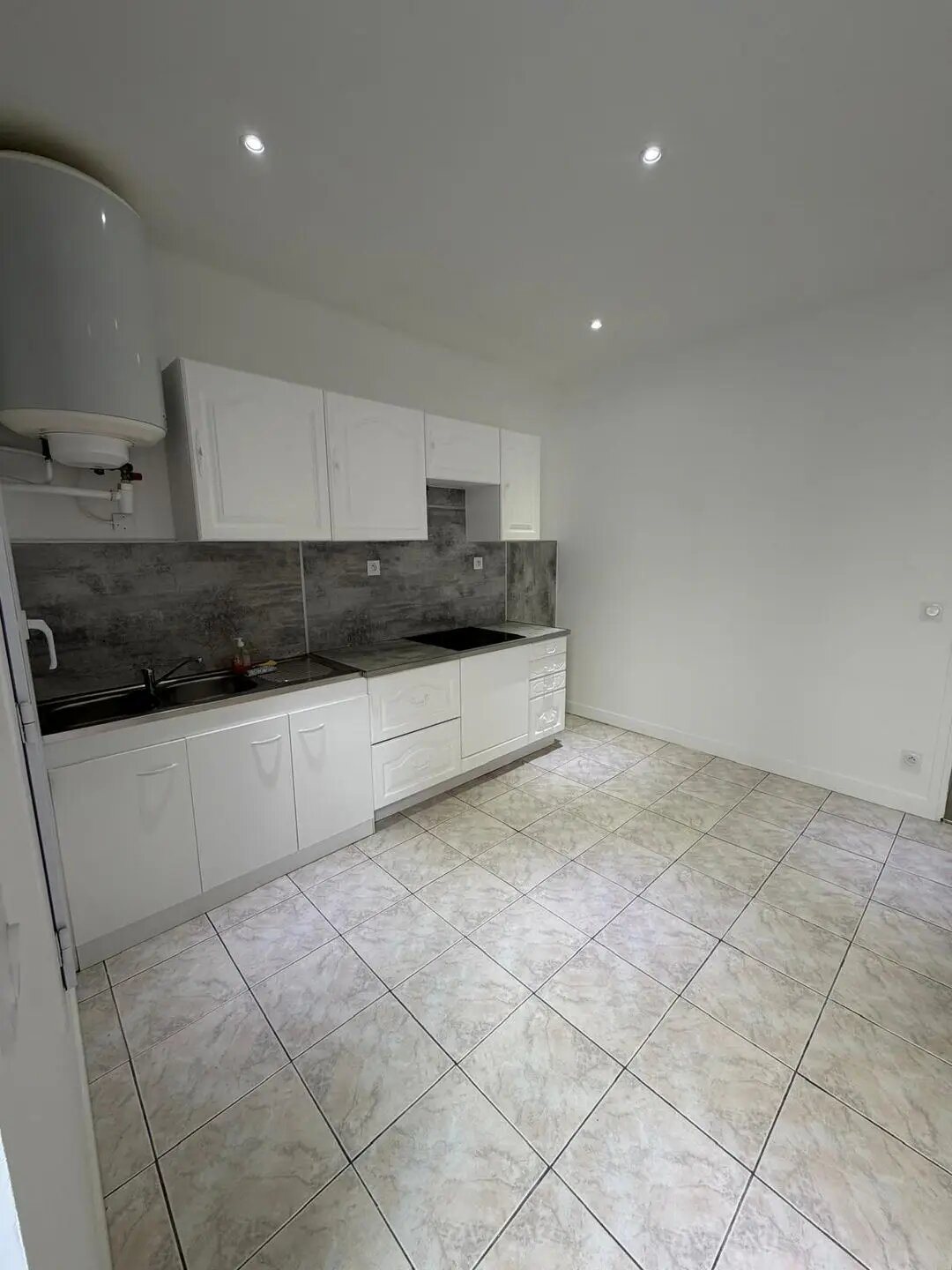 Maison à louer, 26m², Drancy