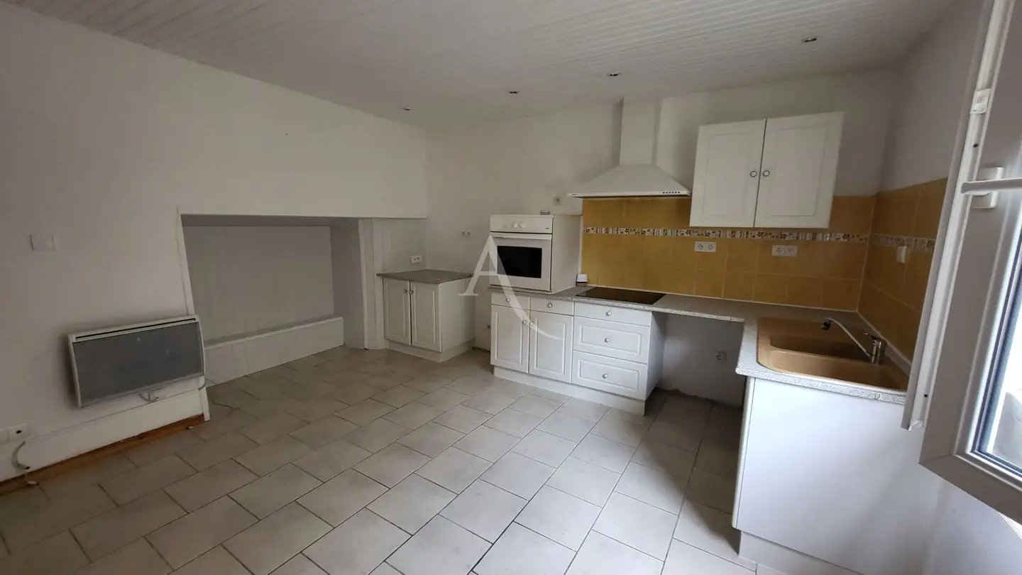 Maison à louer, 35m², Preixan