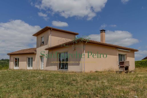 Maison 6 pièces 175 m² · à Saint-Cybranet · 175 m² · 304 000 €
