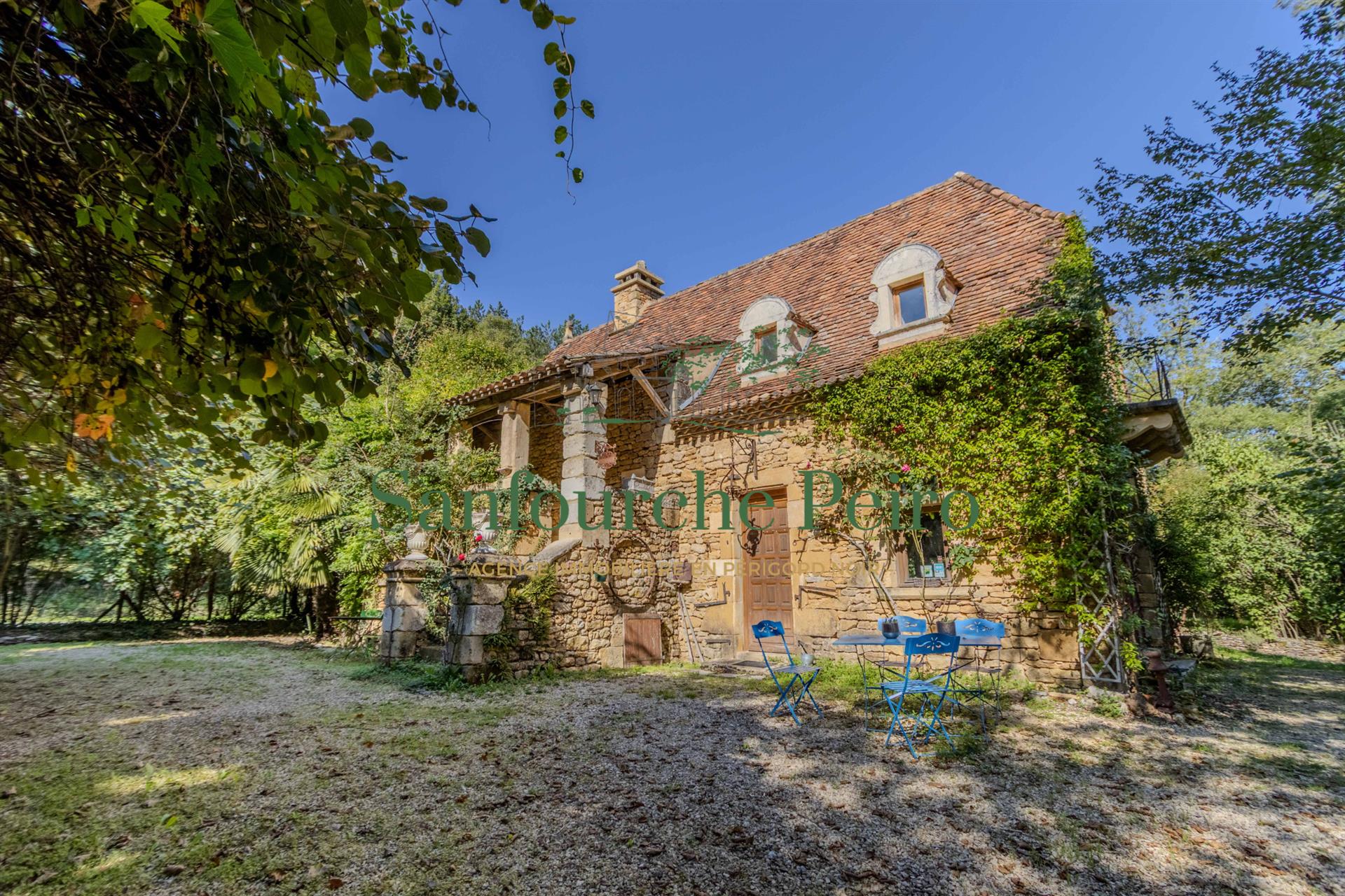 Maison à vendre, 213m², Sarlat-la-Canéda