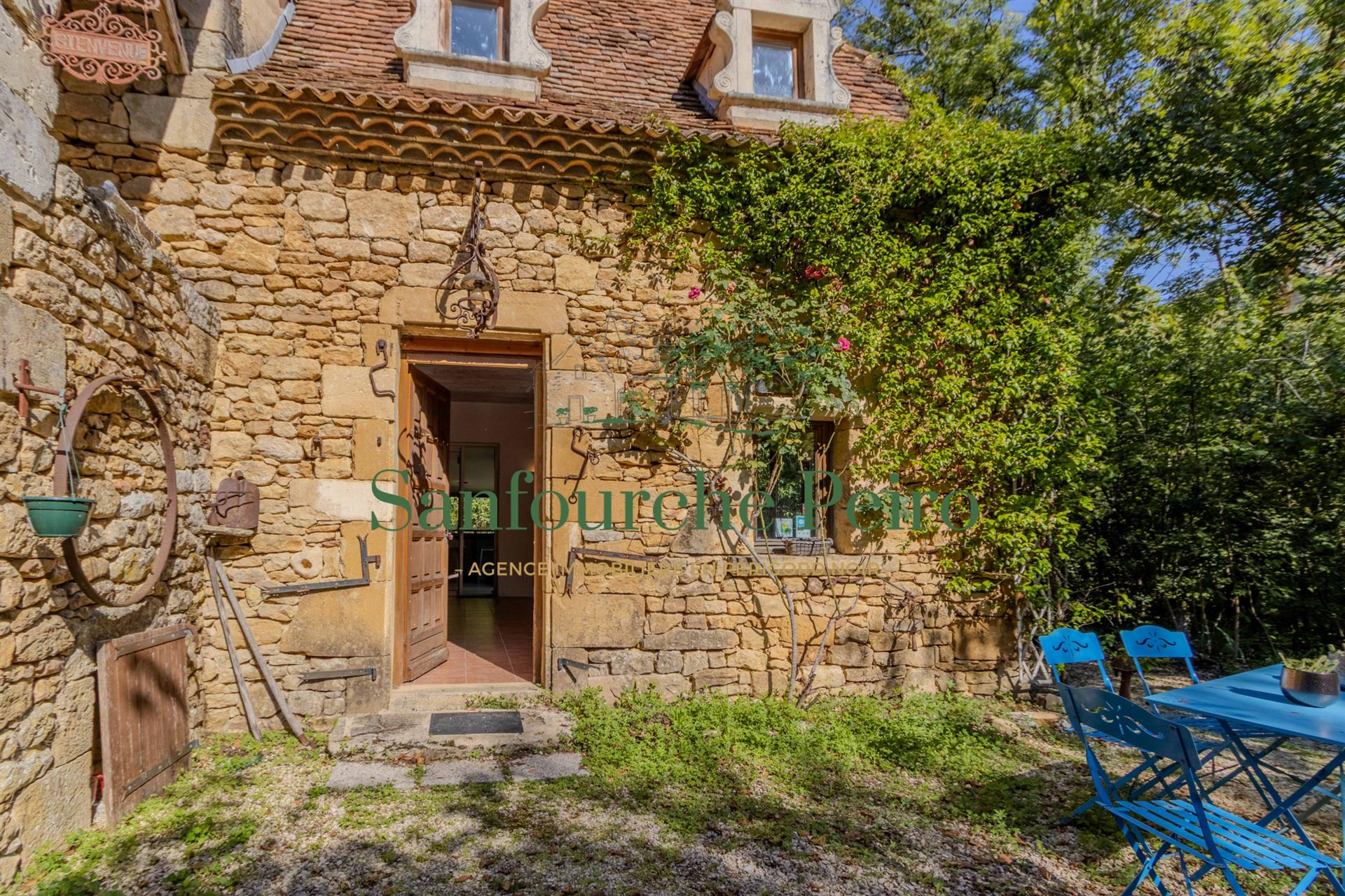 Maison à vendre, 213m², Sarlat-la-Canéda